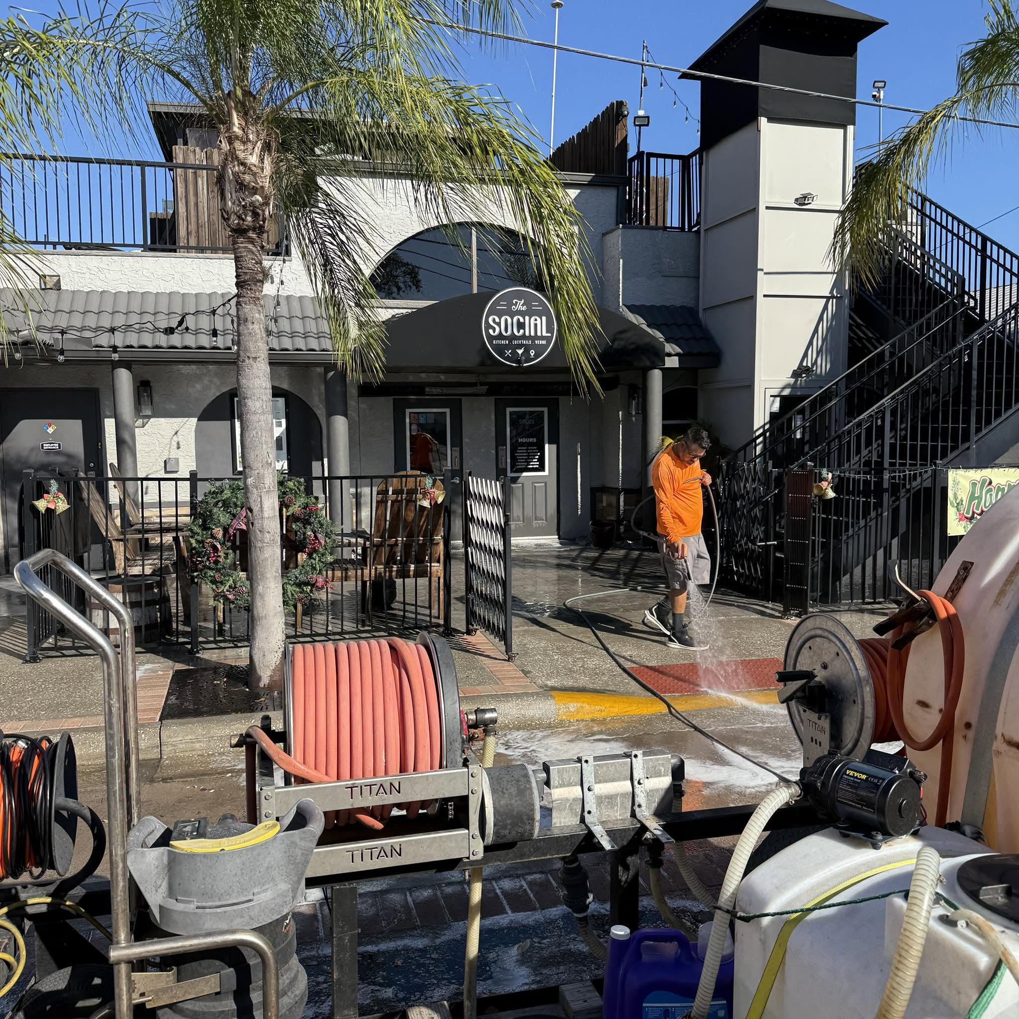Pressure cleaning service